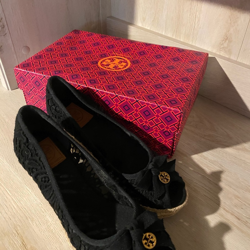 Tory Burch wedges - Picture 3 of 4